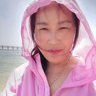 xioxio1274519's profile picture. 