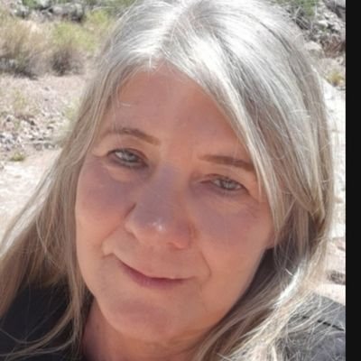 Apuesta a la vida linda
Vivir para contarla!!
La vida no es la que uno vivió, sino la que uno recuerda y cómo la recuerda para contarla.
G. G. Márquez