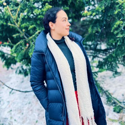 WichiMichiWichi's profile picture. ¡Por los poderes investidos en mí...! Entre mis hobbies esta comer y quejarme de que engordo.