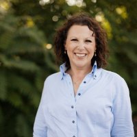 Emily Barry Zarecki (@emilyzarecki) 's Twitter Profile Photo Emily Barry Zarecki (@emilyzarecki) 's Twitter Profile Photo