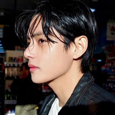 MinZaw44871's profile picture. 