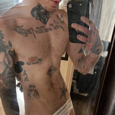 UR FAV SKATERBOY 😏🖤 ig: Juliusgodefroy 🦋 https://t.co/PHQBJ5Uebi