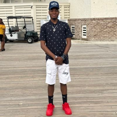 ThatBoyCurly1's profile picture. I love to play video games, I love Nike, and Jordan sneakers, I also love them Nike slides too. I love my du-rags and I love my hoodies #SoloManCurlyFry😈