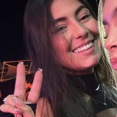 manuucerqueiira's profile picture. Doce veneno ✨