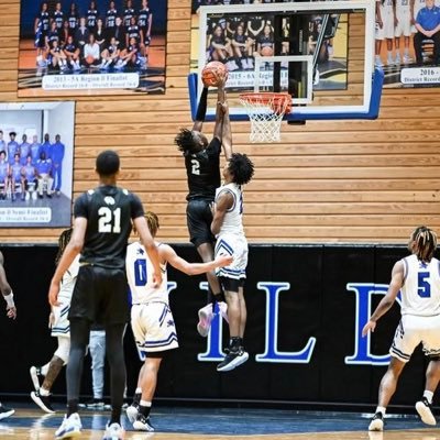 6’3” Point Guard 🐰 | Spring High 23’ 🦁 | Houston #832 l highlights: https://t.co/WY196UcBcx l l Email: Jeremiahwill2004@gmail.com