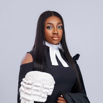 God’s favorite daughter.😍 I came, i saw and i took some pictures.📸🤳 LL.B, B.L bagged👩‍⚖️👩‍💼 Your favorite baby lawyer👸❤️
