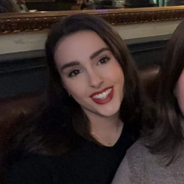 em_rt_'s profile picture. actor/singer and writer | quirky | a Yorkshire pudding | seeking representation | she/her