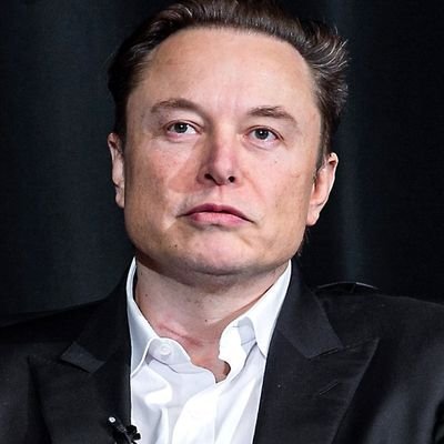 🚀 | Spacex - CEO & CTO
🚘 | Tesla -CEO And Product Architect 
🗺 | Twitter- CEO
🚅 | Hyperloop - Founder