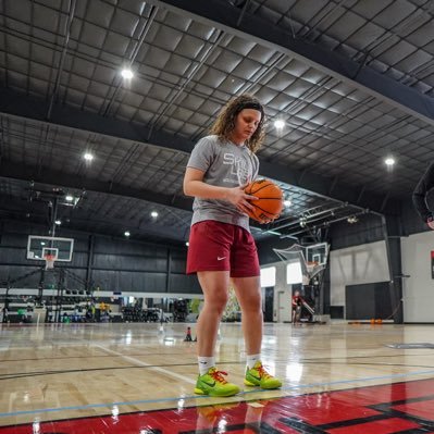 emilyclevidence's profile picture. monona grove high school ‘22 5’8 guard Millikin wbb