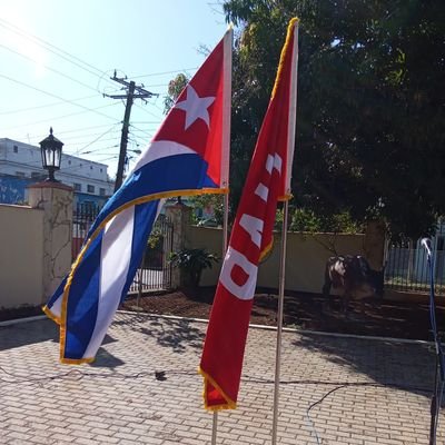 Grupo Nacional de Comunicaciones de la ANAP.
Con la Revolución y mi Patria todo, en contra de ella nada. Amo a mi país, mi bandera y mi familia.