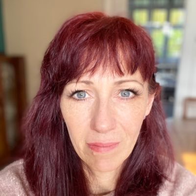Clare Connor ππππΊπ¦ Profile