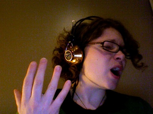 suekmccurdy's profile picture. barista, creator of good food, fry slinger, food blogger/columnist, and musician.