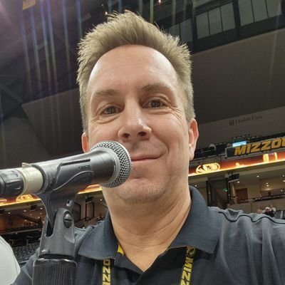 ANNOUNCER/BROADCASTER: PA Announcer MIZZOU Football/MBB, Frmr Battlehawks. Professional Play-by-Play Broadcaster SIUE Athletics, Voice Over, Narration, Podcast