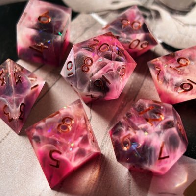 Handmade TTRPG artisanal dice, hailing from Melbourne. 🇦🇺