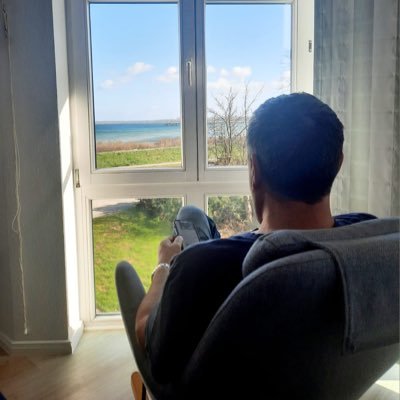 Rentmeister_Fix's profile picture. Erfolgreich scheitern oder: Ich denke sowieso mit dem Knie (Joseph Beuys)