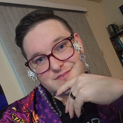 Lvl 34 gamer, married, queer AF Themby, aspiring dev and love learning about life, games, coding