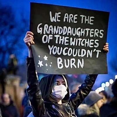 여(자 정치인에) 미(친) 새(끼) / 주로 22대 총선 관련 페미니즘 정치 이야기를 합니다 / 우리에겐 더 많은 페미니스트 여성 정치인이 필요하다 / 22대 국회에 여자 없기만 해봐라 / 페미니즘 열심히 공부중 / 비판 환영
