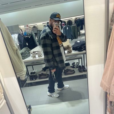 LoneSensei's profile picture. Idk