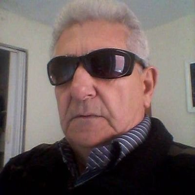 LeeSempertegui's profile picture. hola buenas tardes