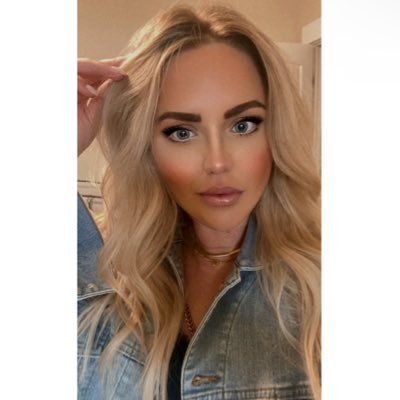 ChetSeamus's profile picture. Wine Enthusiast. Health/Fitness Nut. Sports Addict. Biomedicine is my life. Fashion has my heart. Excursionist. You can find me in the mountains.🌲🇩🇪🇺🇸