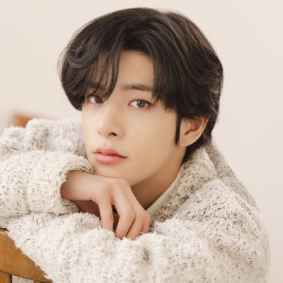 JAKE🦮が大好き🧡🧡🧡 JUNGWON🐈JAY🐈⬛も好き💛💚 なアラフォーENGENEです😊✨ イプニのみんなの可愛いさとカッコよさに癒されてます💕 よろしくお願いします✨