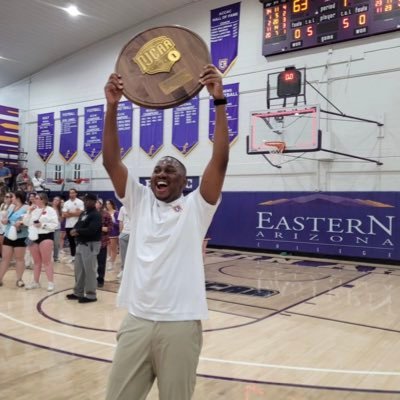 Assistant Mens Basketball Coach| @EA_mbb🤍💛💜 |RIP mom! RIP grandma! RIP Poppa Jim! CA ✈️OR✈️AZ