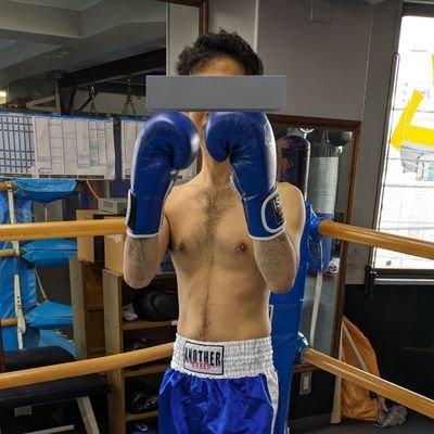 boxingWKO's profile picture. ボクシングフェチっす。男同士、女同士、ミックスファイトとどれでも好みっす。 あと下手だけどイメチャが好き。無言フォローOKす。 160/51の自称インファイター。青いグローブに白地に青のトランクスで黒いシューズ　リアルは男性は53kgまでの人を募集しています。