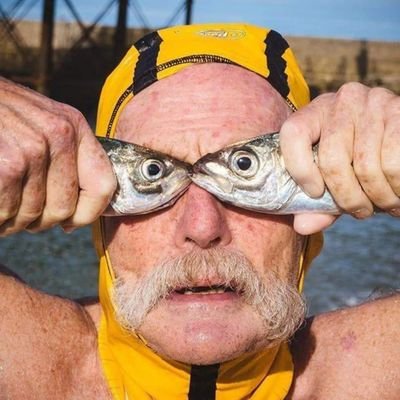 Контужений, мерзький ветеран цієї блядської війни.путін хуйло,москалі-підараси