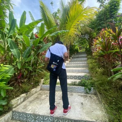 Louise172003's profile picture. (￣へ￣)