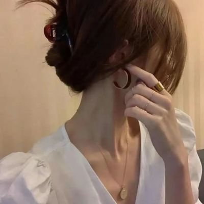 momozawa94609's profile picture. 一人暮らし、連絡して何か楽しいことをしてください