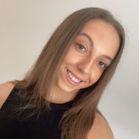 Molly Young (@mollymyoung21) Twitter profile photo