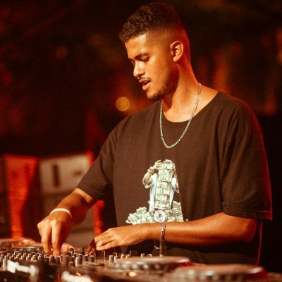 DJ/Produtor/Designer - Amante da música e da natureza 🍁🔥🌴❤️‍🔥

Uiki - Sundance - Praia Med