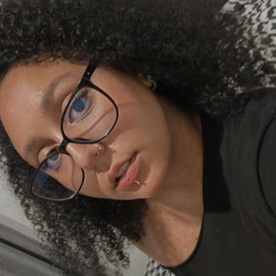 namypostergirl's profile picture. πάντα ῥει