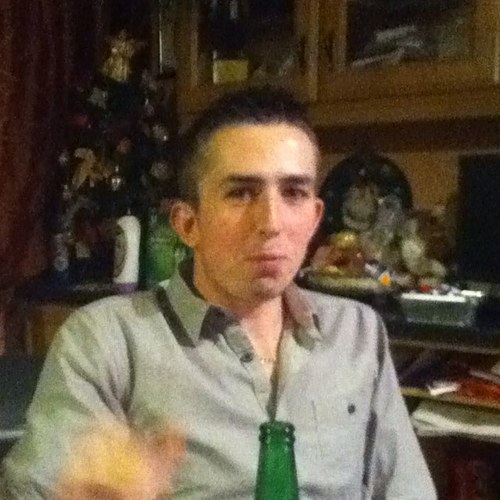 bj_hedgecutting's profile picture. 