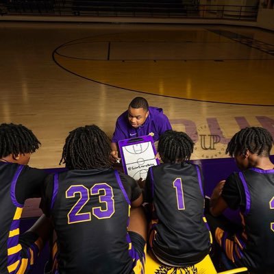 Dumas Junior High Head Boys Basketball Coach 🟣🟡🐾 UAPB Alum 🦁 Former UAPB MBB Student Assistant Coach Son of THE King. Mark 9:23