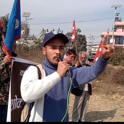 म एक देशभक्त नेपाली नागरिक हुँ। देशभक्त नेपालीहरु  सबैको कल्याण होस् । जय नेपाल 🇳🇵 🙏  https://t.co/NyTZWCe29c https://t.co/80XXMBMCJU