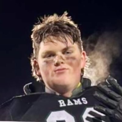 Marshfield (MA)| CO 2026 | 6’4” 280 | 4.0 GPA | OT/OG/DT | Football Wrestling Track | seancroft710@gmail.com | 339-236-4458 |Coach- carouca@mpsd.org