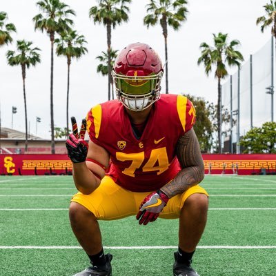 OL @uscfb