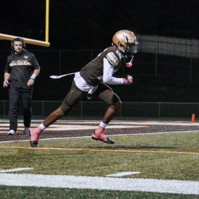 c’o 2026 | Apple Valley, HS 🍎 3.3 gpa | 6’0 158lbs | WR/S/KR | All State WR/All District WR/District WR of the year | 110M/300M hurdles | High Jump