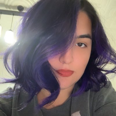 bi non-binary | product specialist at apple | loves watching tv | dni if: toxic stan, homophobic, racist, etc… | edits @fangirlproblcms