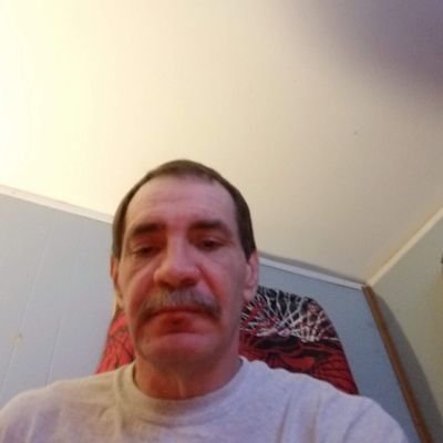 looking for a  woman  close  by don't  ask for  card or money  just  fwb