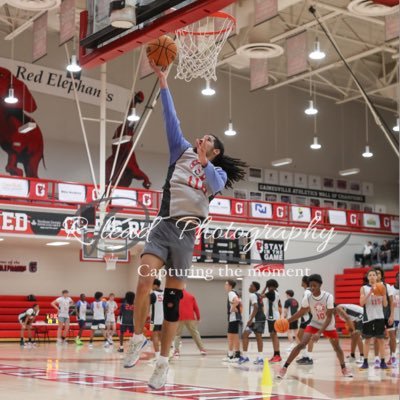 Zyiair Holt Profile