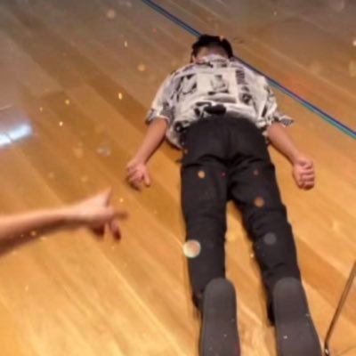 jiseok_ade's profile picture. 