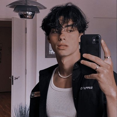 THI3FH00D's profile picture. ㅤㅤㅤ▍ once⠀❪⠀Hermes' child⠀❫ thief  ⦂  // 火  .ᐟ.ᐟ.ᐟ  ㅤ───ㅤ⧽   Oh, I like your way of thinking. They sent me because I'm great at messing things up.꒷꒥꒷꒥꒷