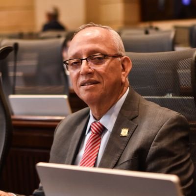 Cuenta Oficial -
Representante a la Cámara por el Valle del Cauca -
Abanderado de la educación gratuita, con pertinencia y de calidad para Colombia.