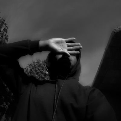 Mozmel_cop's profile picture. 'اذا حدث نفرح واذا لم يحدث نشرب الشاي' 👍🏻       
   #Active_volunteer dm for any initiative 25