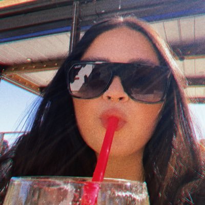 tatumnstogsdill's profile picture. 