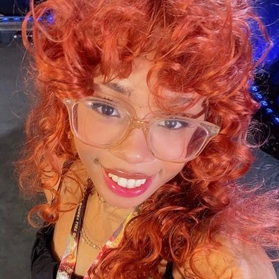 Cosplayer, Streamer, Voice Actor, Hydraulic Pressed Adult 🧡 Toxic league player 💛 Twitch: SimplyHunni 💜 @_Lanparty_