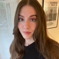 Emily(@emilymanzerrr) 's Twitter Profile Photo