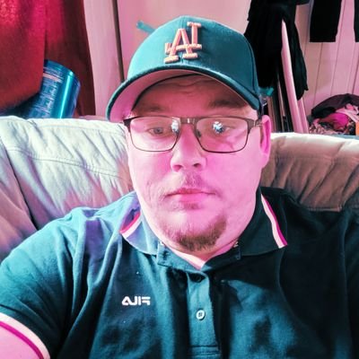 bhuck24's profile picture. Just your average guy